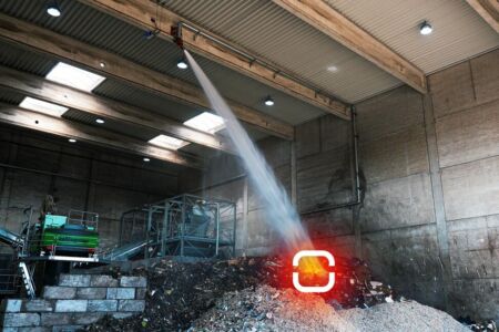 PYROspy mit Loeschung im Einsatz