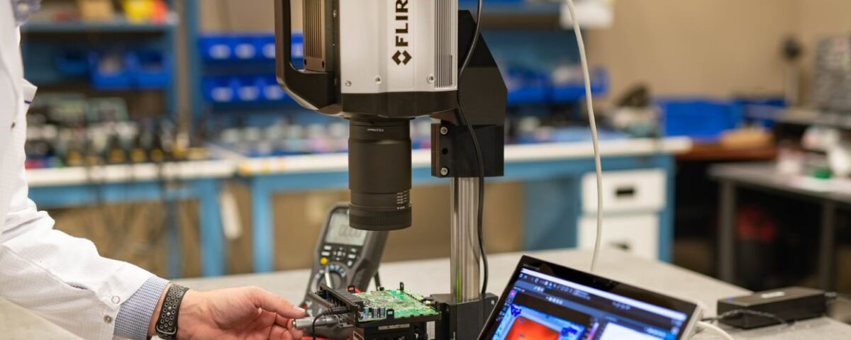 FLIR X8580